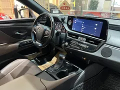 2022 Lexus ES 200 Excellence — фото 12