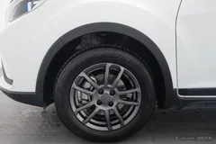 2021 Geely Vision X3 1.5L CVT Premium, белый — фото 6