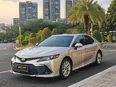 2023 Toyota Camry 2.0G Luxury — фото 1