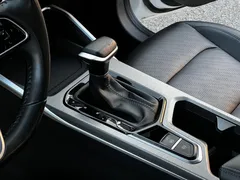 2023 Geely Emgrand 4th Gen 1.5L CVT Premium Champion, белый — фото 14