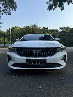 2022 Geely Emgrand 4th Gen 1.5L CVT Premium, белый — фото 3