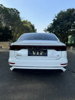 2022 Geely Emgrand 4th Gen 1.5L CVT Premium, белый — фото 5