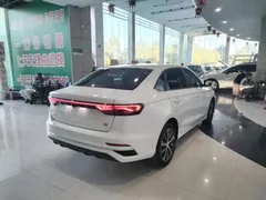 2022 Geely Emgrand 4th Gen 1.5L CVT Premium, белый — фото 11
