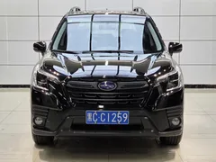 2022 Subaru Forester 2.0i AWD Luxury, чёрный — фото 2