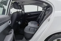 2021 Geely Emgrand UP 1.5L CVT Luxury, белый — фото 19