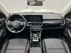 2021 Kia Seltos 1.5L CVT Trend, белый — фото 16