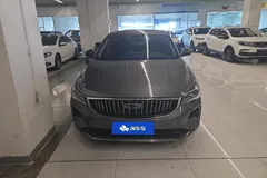 2022 Geely Emgrand 4th Gen 1.5L MT Elite — фото 3