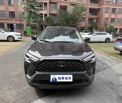 2023 Toyota Corolla Cross 2.0L CVT Pioneer, чёрный — фото 2