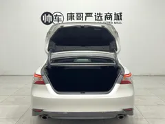 2023 Toyota Camry 2.0GVP Leading, белый — фото 6