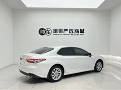 2023 Toyota Camry 2.0GVP Leading, белый — фото 7