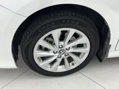 2023 Toyota Camry 2.0GVP Leading, белый — фото 17