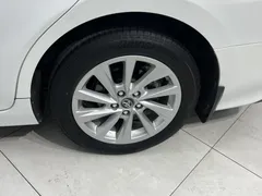 2023 Toyota Camry 2.0GVP Leading, белый — фото 19
