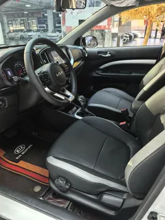 2021 Kia Yipao 1.4L CVT Sunroof, белый — фото 6