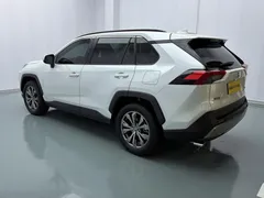 2023 Toyota RAV4 2.0L CVT 2WD Fashion Plus, белый — фото 5