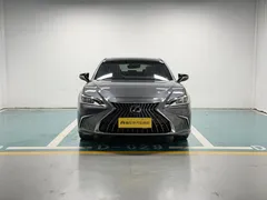 2022 Lexus ES 200 Excellence — фото 2