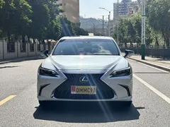 2022 Lexus ES 200 Excellence, белый — фото 2