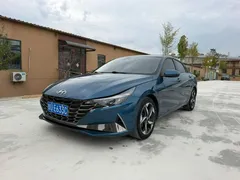 2021 Hyundai Elantra 1.5L CVT TOP Flagship, синий — фото 1