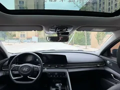 2021 Hyundai Elantra 1.5L CVT TOP Flagship, синий — фото 9