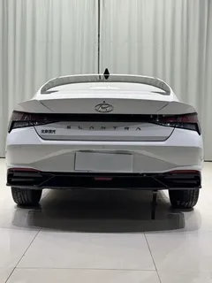 2022 Hyundai Elantra 1.5L CVT GLX Elite, белый — фото 8