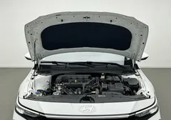2023 Hyundai Elantra 1.5L CVT LUX Premium, белый — фото 17