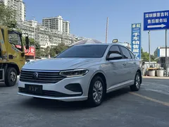 2022 Volkswagen Lavida 1.5L AT Fashion, белый — фото 1