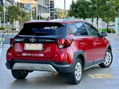2022 Toyota Yaris L Zhixuan X 1.5L CVT Leading Plus, красный — фото 3