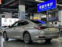 2022 Lexus ES 200 Excellence — фото 3