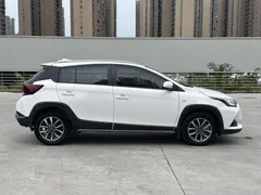 2022 Toyota Yaris L Zhixuan X 1.5L CVT Luxury Plus, белый — фото 8