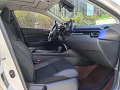 2022 Toyota C-HR 2.0L Leading, белый — фото 4