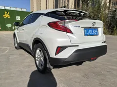 2022 Toyota C-HR 2.0L Leading, белый — фото 8