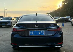 2022 Lexus ES 200 Excellence, синий — фото 5
