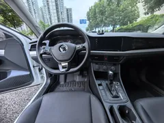 2021 Volkswagen Bora 1.5L AT 30th Anniversary, белый — фото 9