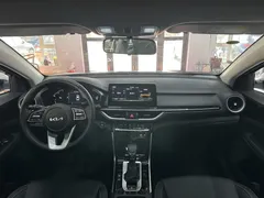 2021 Kia Cerato 1.5L CVT Fashion, белый — фото 13
