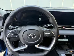 2022 Hyundai Elantra 1.5L CVT LUX Premium, синий — фото 7