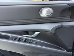 2022 Hyundai Elantra 1.5L CVT LUX Premium, синий — фото 11