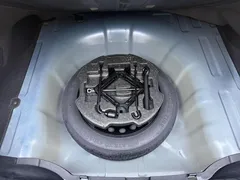 2022 Hyundai Elantra 1.5L CVT LUX Premium, синий — фото 14