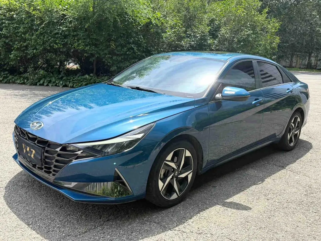 2022 Hyundai Elantra 1.5L CVT LUX Premium