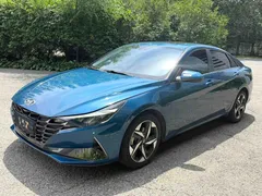 2022 Hyundai Elantra 1.5L CVT LUX Premium, синий — фото 1