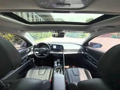 2022 Hyundai Elantra 1.5L CVT LUX Premium, синий — фото 3