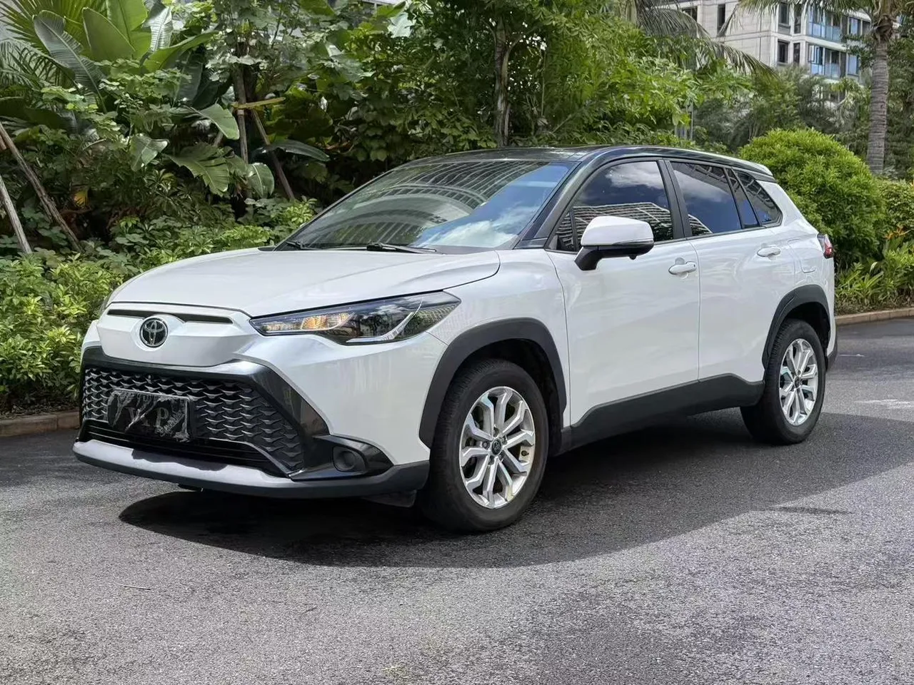 2022 Toyota Frontlander 2.0L CVT Leading