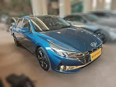 2021 Hyundai Elantra 1.5L CVT LUX Premium, синий — фото 3