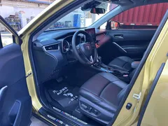 2022 Toyota Frontlander 2.0L CVT Luxury Plus, жёлтый — фото 3