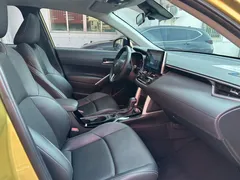 2022 Toyota Frontlander 2.0L CVT Luxury Plus, жёлтый — фото 5