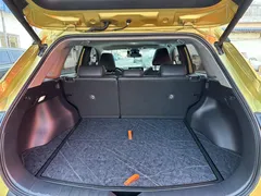 2022 Toyota Frontlander 2.0L CVT Luxury Plus, жёлтый — фото 14