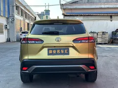 2022 Toyota Frontlander 2.0L CVT Luxury Plus, жёлтый — фото 16