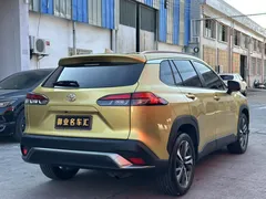 2022 Toyota Frontlander 2.0L CVT Luxury Plus, жёлтый — фото 17