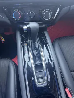 2022 Honda Vezel 1.5L CVT Pioneer, белый — фото 14