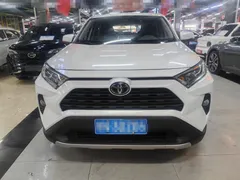 2023 Toyota RAV4 2.0L CVT 2WD Fashion Plus, белый — фото 2