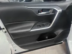 2023 Toyota RAV4 2.0L CVT 2WD Fashion Plus, белый — фото 10