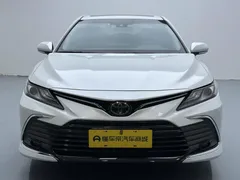 2021 Toyota Camry 2.0G Luxury, белый — фото 2